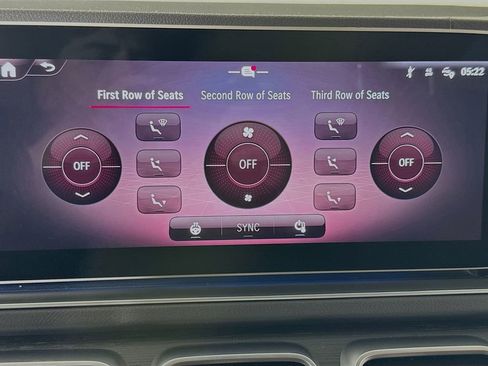 Used 2024 Mercedes-Benz GLS 450 4MATIC image 16