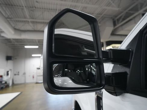 Used 2022 Ford F250 XLT w/ XLT Premium Package AWD/4WD image 24