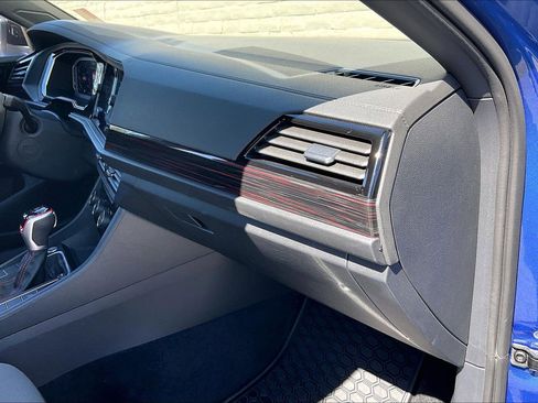 Certified 2024 Volkswagen Jetta GLI 40th Anniversary Edition image 16