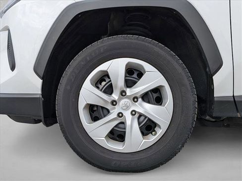 Used 2023 Toyota RAV4 LE image 24