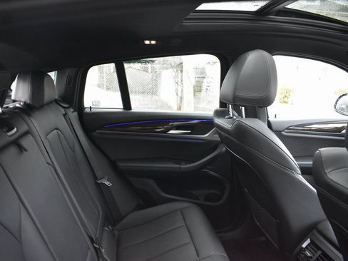 Used 2024 BMW X4 xDrive30i image 26