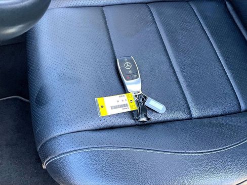 Used 2020 Mercedes-Benz GLE 350 image 31