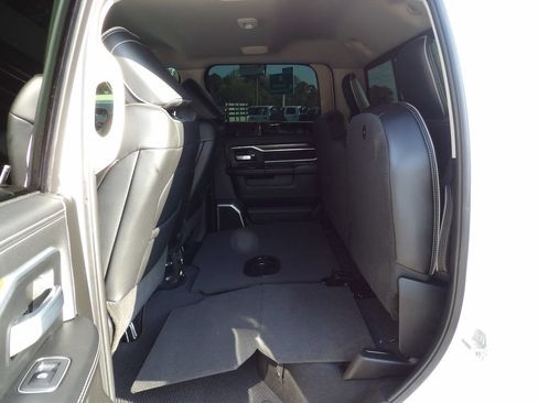 Used 2024 RAM 2500 Laramie AWD/4WD image 36