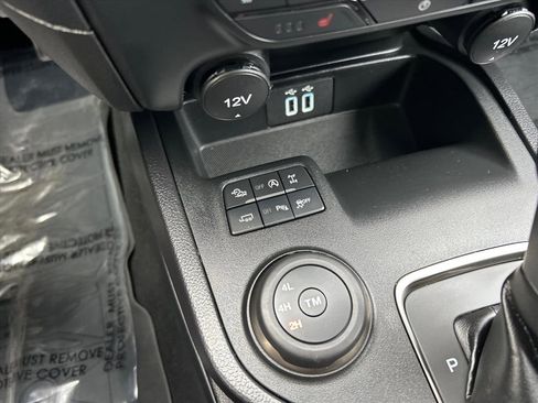 Used 2023 Ford Ranger Lariat w/ Tremor Off-Road Package image 30