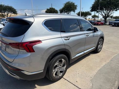 Used 2023 Hyundai Santa Fe SEL w/ Premium Package FWD image 5