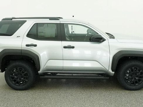 Used 2026 Toyota 4Runner SR5 RWD image 11