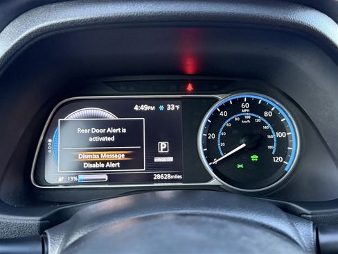 Used 2022 Nissan Leaf S image 21