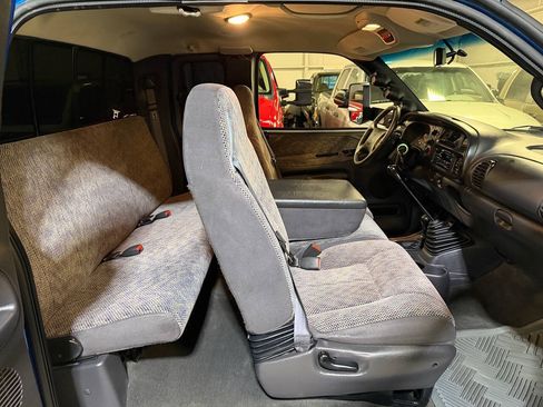 Used 1998 Dodge Ram 2500 Truck 4x4 Quad Cab image 13
