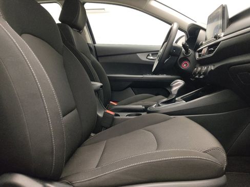 Used 2021 Kia Forte LXS FWD image 21