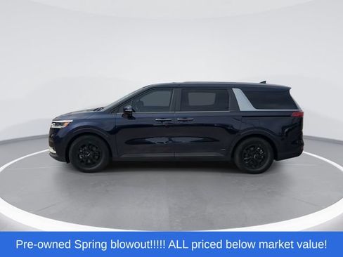 Used 2022 Kia Carnival LX FWD image 5