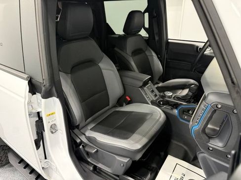 Certified 2024 Ford Bronco Black Diamond AWD/4WD image 33