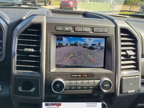 Used 2020 Ford Expedition XLT w/ Equipment Group 202A AWD/4WD image 29
