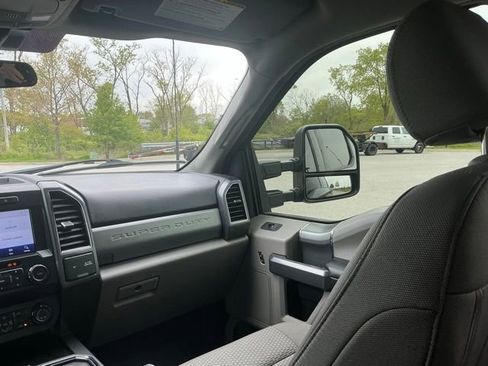 Used 2022 Ford F250 XLT w/ Black Appearance Package AWD/4WD image 27