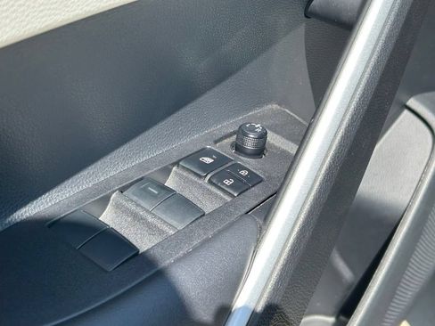 Used 2026 Toyota Corolla Cross LE w/ Moonroof Package FWD image 23