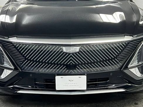Certified 2024 Cadillac Lyriq Tech AWD/4WD image 9