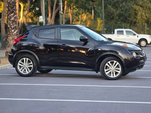 Used 2014 Nissan Juke SV FWD image 5