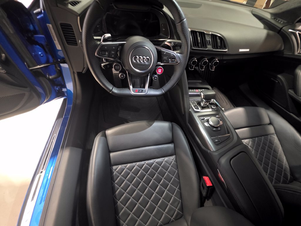 Certified 2023 Audi R8 V10 performance w/ Premium Package RWD image 13
