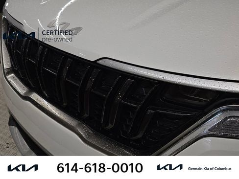 Used 2024 Kia Carnival EX FWD image 14