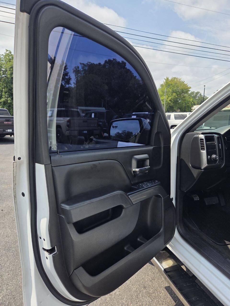 Used 2018 Chevrolet Silverado 1500 LT w/ LT Eassist Package RWD image 14