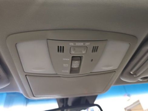 Used 2012 Nissan Murano SL AWD/4WD image 17