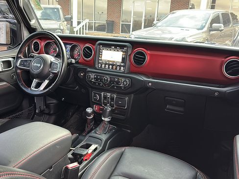 Used 2021 Jeep Gladiator Rubicon AWD/4WD image 8