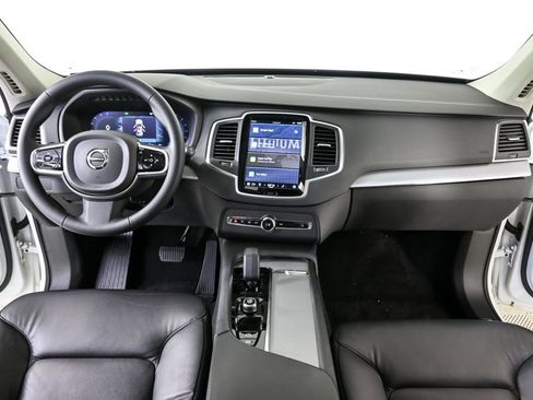 Certified 2023 Volvo XC90 B5 Core w/ Climate Package image 19