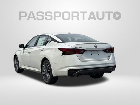 New 2026 Nissan Altima 2.5 SV w/ SV Premium Package AWD/4WD image 4