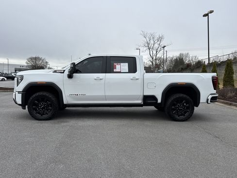 Used 2024 GMC Sierra 2500 AT4 w/ AT4 Premium Plus Package image 7