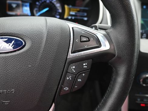 Certified 2017 Ford Edge SEL w/ Equipment Group 201A image 7