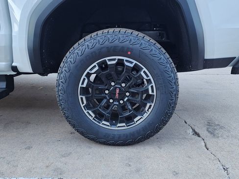 New 2026 GMC Canyon AT4 image 53