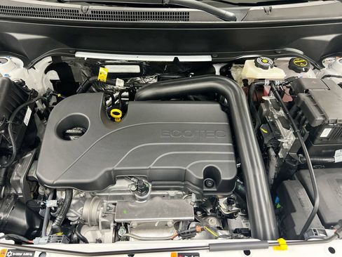 Used 2024 Chevrolet Equinox LT w/ LPO, Floor Liner Package FWD image 24