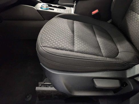 Used 2025 Ford Escape Active AWD/4WD image 25