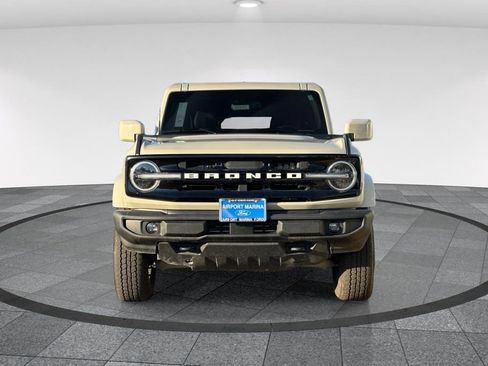 Used 2025 Ford Bronco Outer Banks image 10