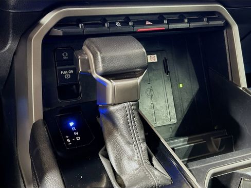 Used 2024 Toyota Tundra Limited w/ Power Package AWD/4WD image 14