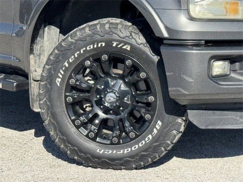 Used 2015 Ford F150 Lariat image 33