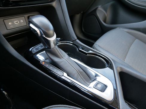 Used 2021 Buick Encore GX Select image 21