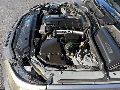 Used 2009 BMW 528i xDrive Sedan image 39