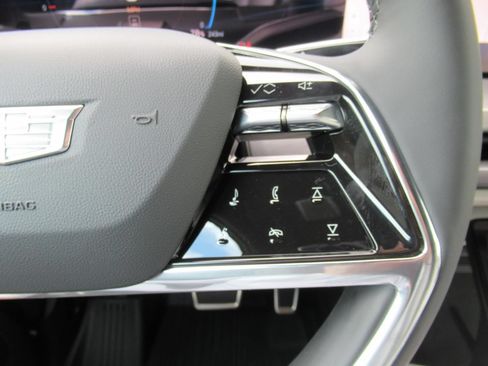 New 2027 Cadillac Vistiq Sport AWD/4WD image 28