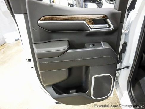 Used 2023 GMC Sierra 1500 SLE image 19