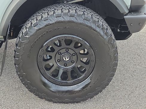 Used 2023 Ford Bronco Black Diamond AWD/4WD image 7