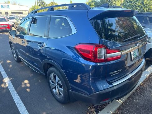Used 2019 Subaru Ascent Premium w/ Popular Package #2A AWD/4WD image 2