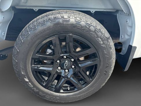 Used 2023 Chevrolet Silverado 1500 RST w/ LPO, Dark Essentials Package AWD/4WD image 11