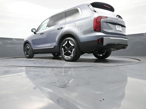 Certified 2023 Kia Telluride S image 32