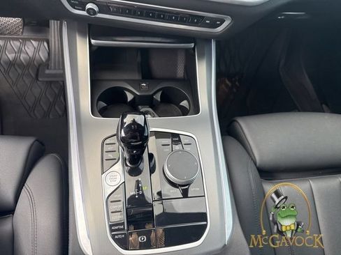 Used 2022 BMW X5 sDrive40i w/ Premium Package RWD image 23