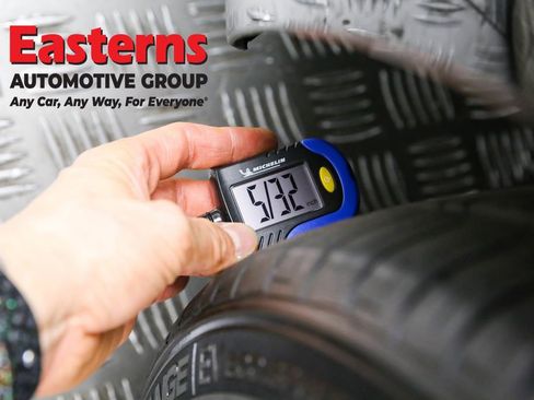 Used 2021 Tesla Model 3 Standard Range Plus image 23