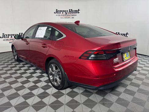Used 2023 Honda Accord EX image 8