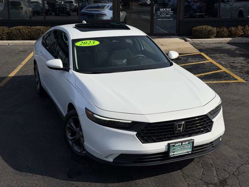 Used 2023 Honda Accord EX image 5