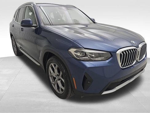 Used 2023 BMW X3 xDrive30i w/ Premium Package AWD/4WD image 2