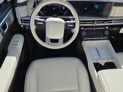 Used 2025 Hyundai Santa Fe Calligraphy image 15