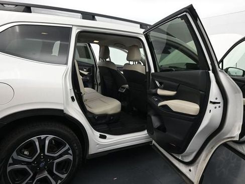 Used 2023 Subaru Ascent Limited AWD/4WD image 13